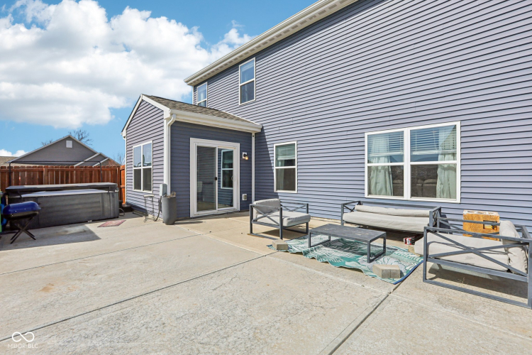 Listing Image 46