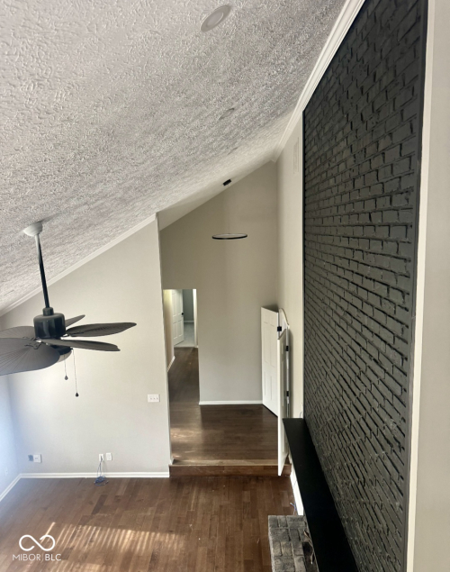 Listing Image 38