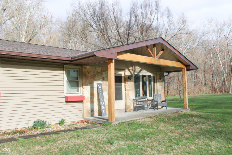 Listing Image 5