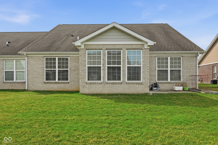 Listing Image 32