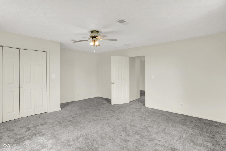Listing Image 41