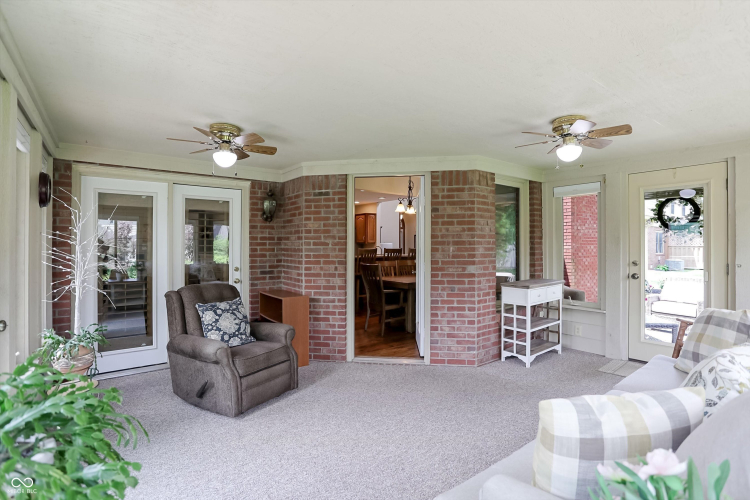 Listing Image 18