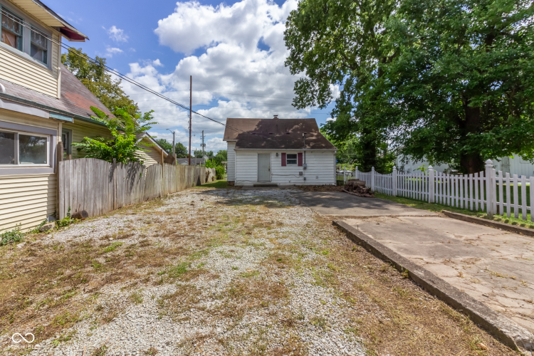 Listing Image 18