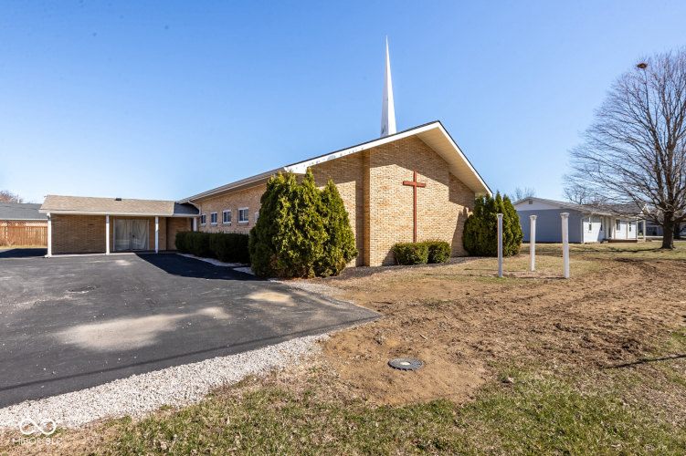 Listing Image 3