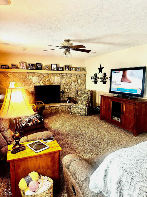 Listing Image 19