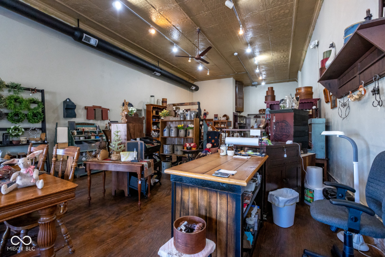 Listing Image 13