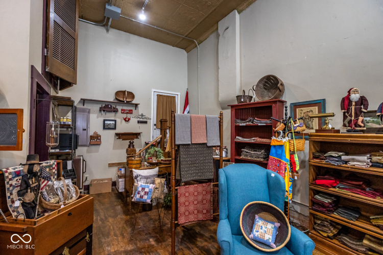 Listing Image 21