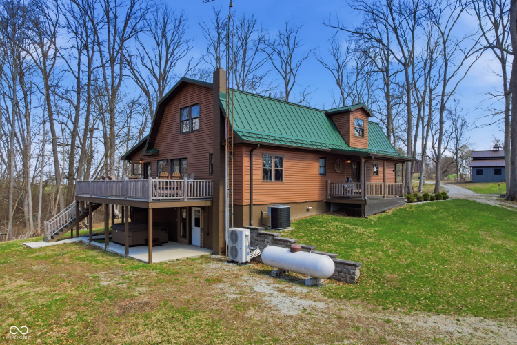 Listing Image 6