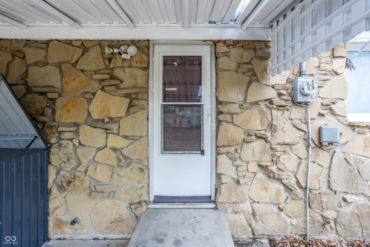 Listing Image 24