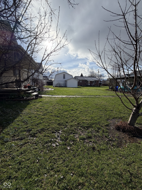 Listing Image 6