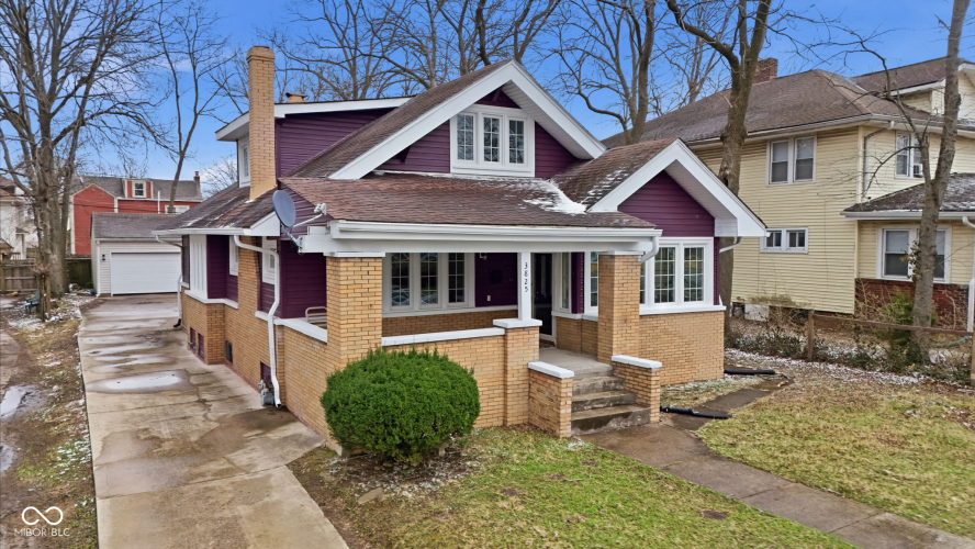Listing Image 11