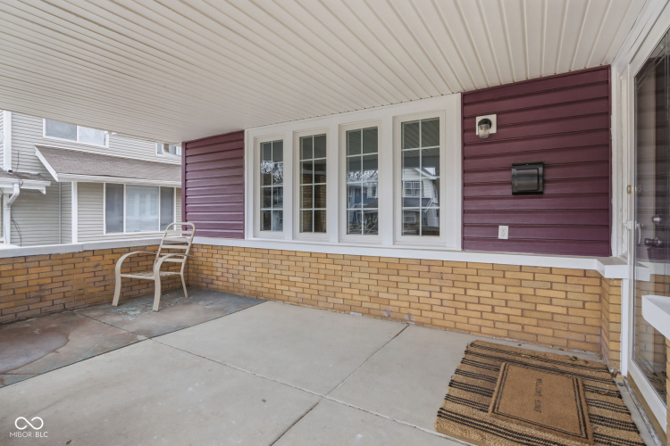 Listing Image 16