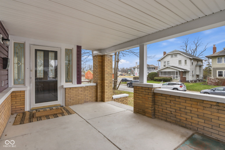 Listing Image 18