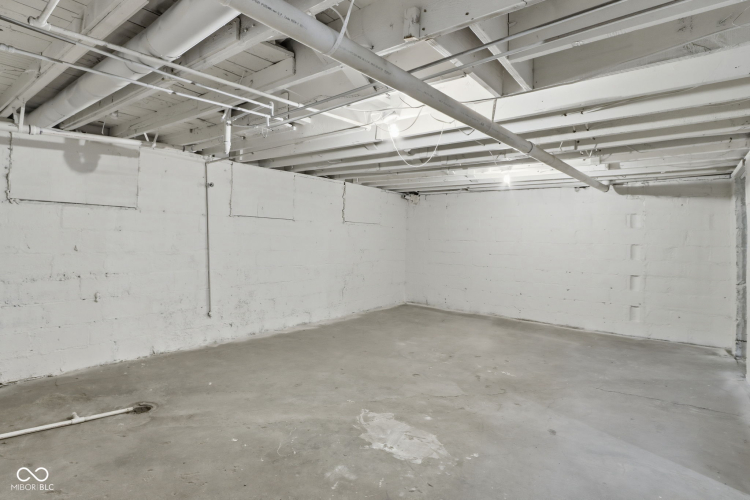 Listing Image 53