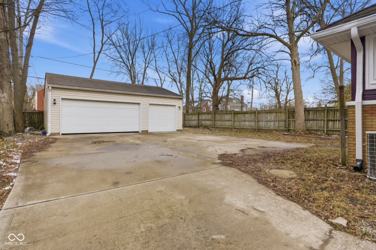 Listing Image 58