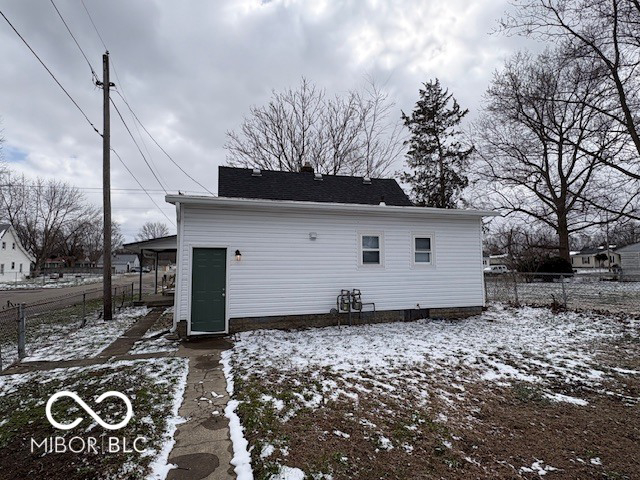 Listing Image 4