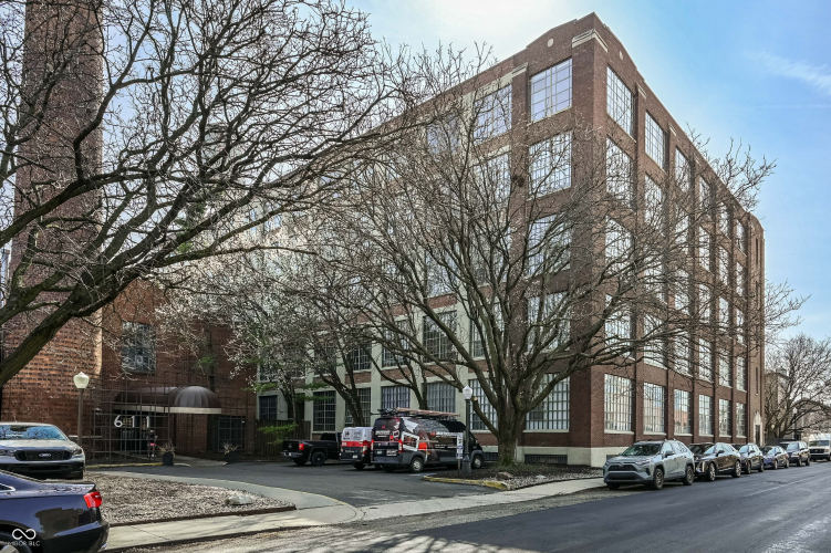 Listing Image 2