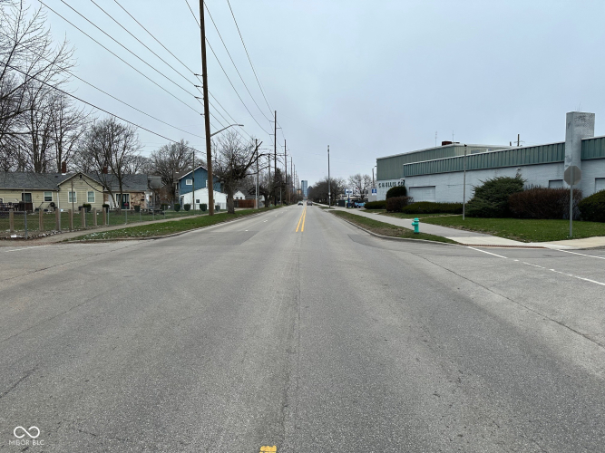 Listing Image 5