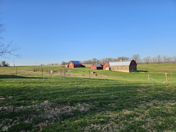 Listing Image 16