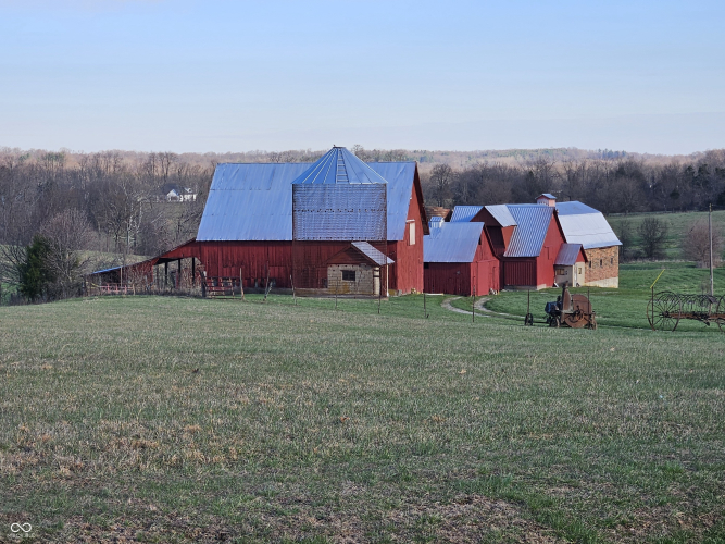 Listing Image 9