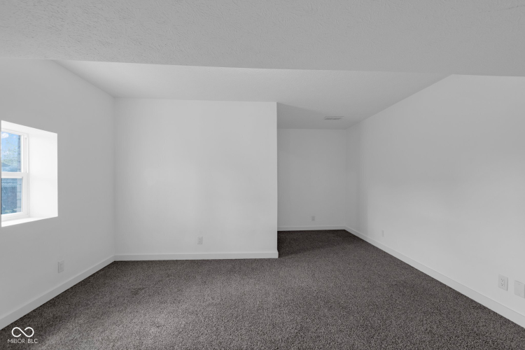 Listing Image 30