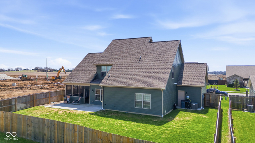 Listing Image 68
