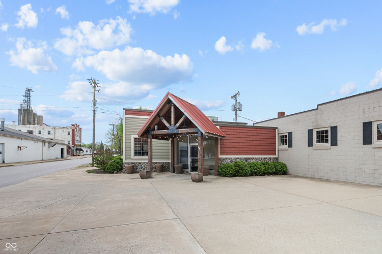 Listing Image 2