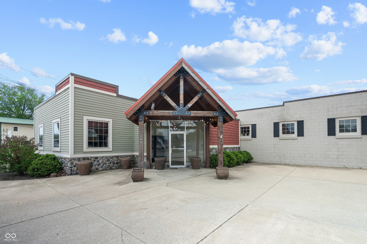 Listing Image 20