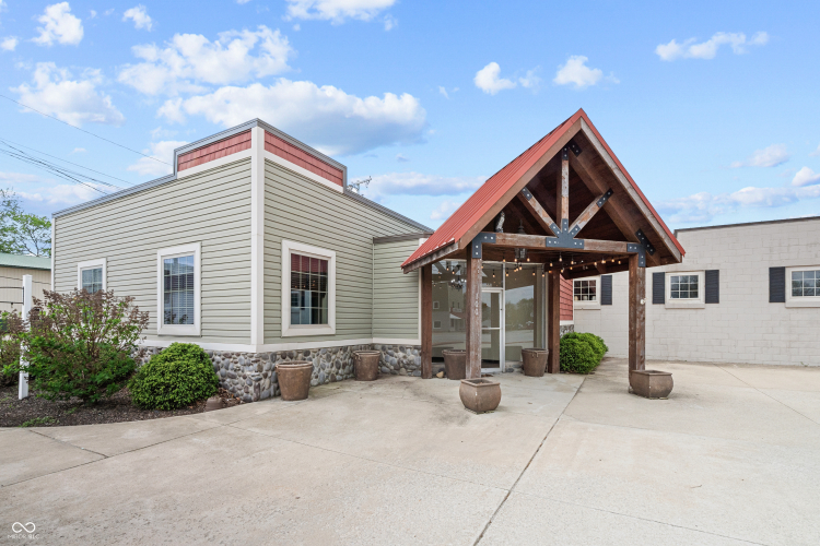 Listing Image 21