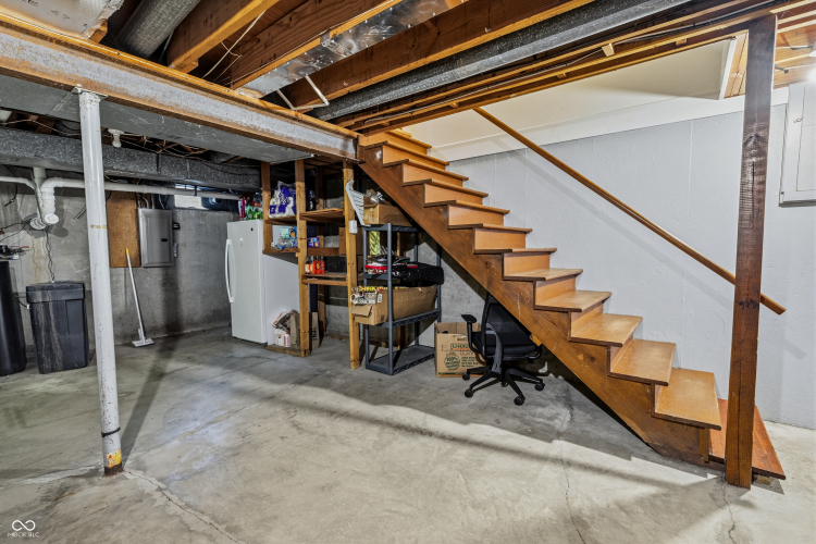 Listing Image 33