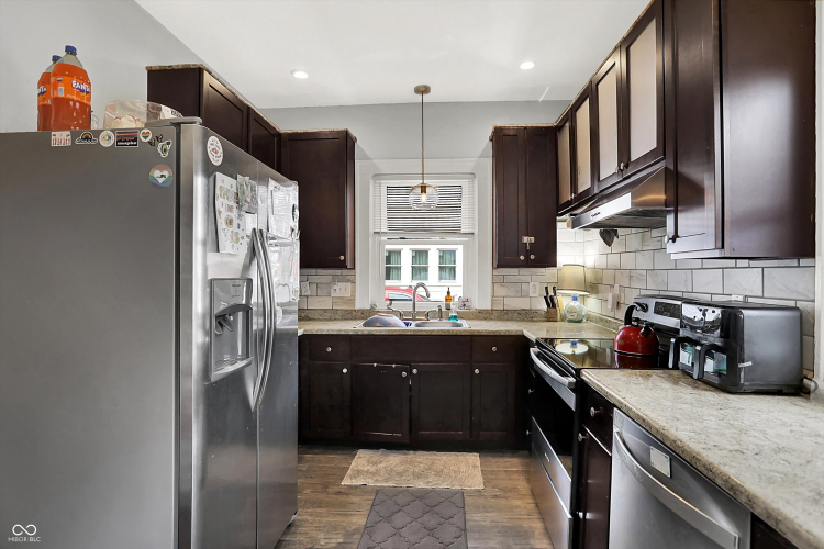 Listing Image 15