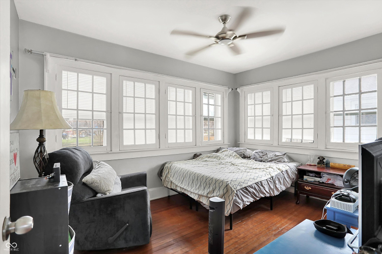 Listing Image 22