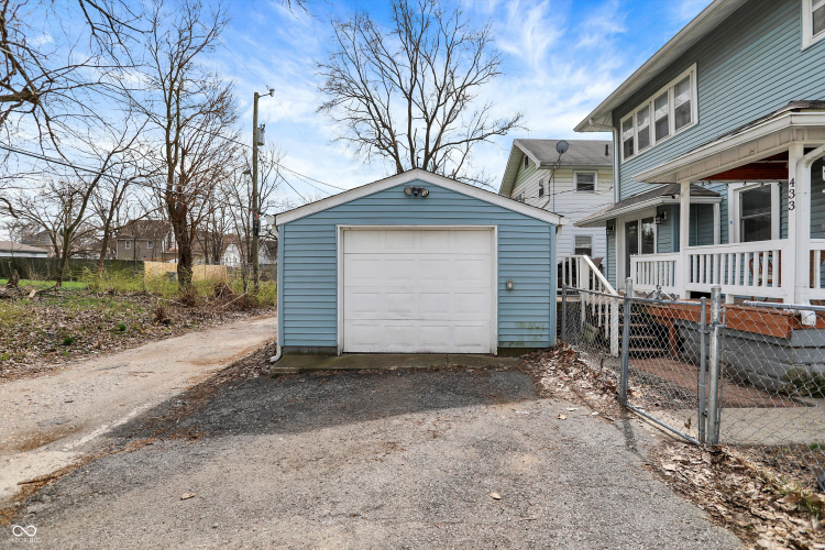 Listing Image 34