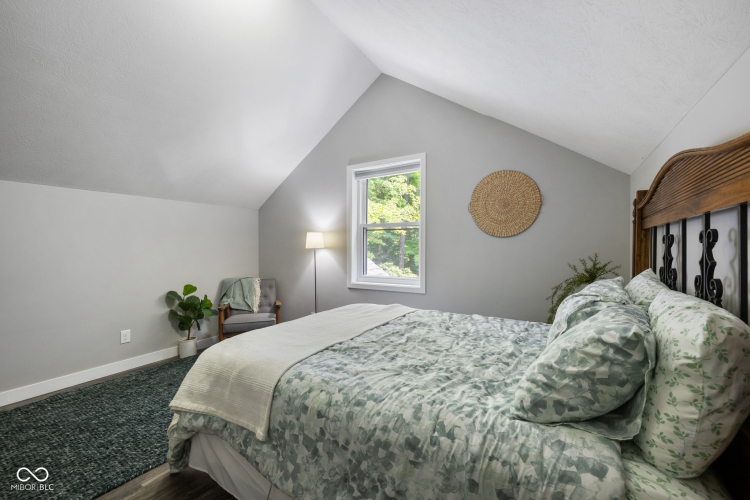 Listing Image 55