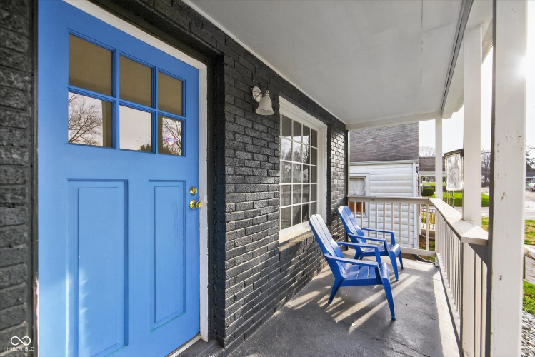 Listing Image 3