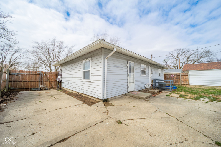 Listing Image 20