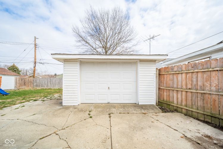 Listing Image 21