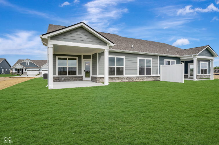 Listing Image 16