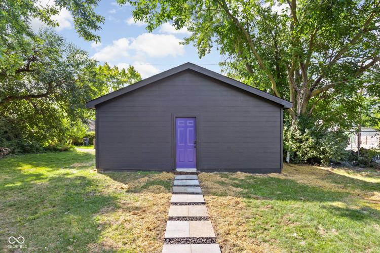 Listing Image 28