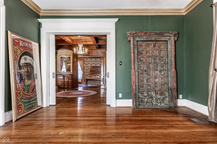 Listing Image 16
