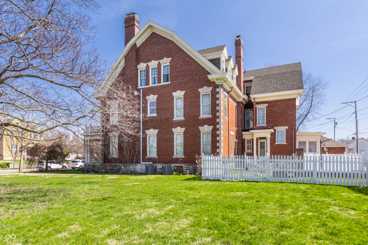 Listing Image 49