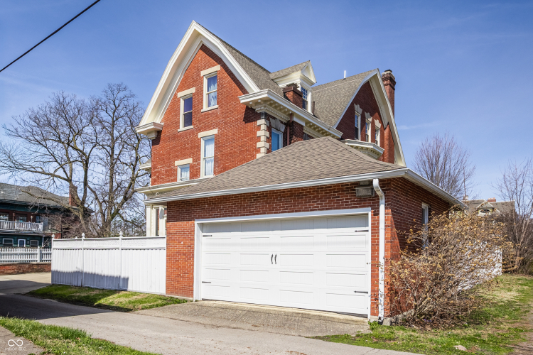 Listing Image 51