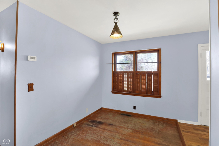 Listing Image 28