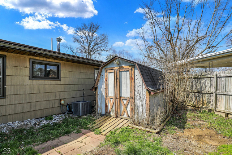 Listing Image 54