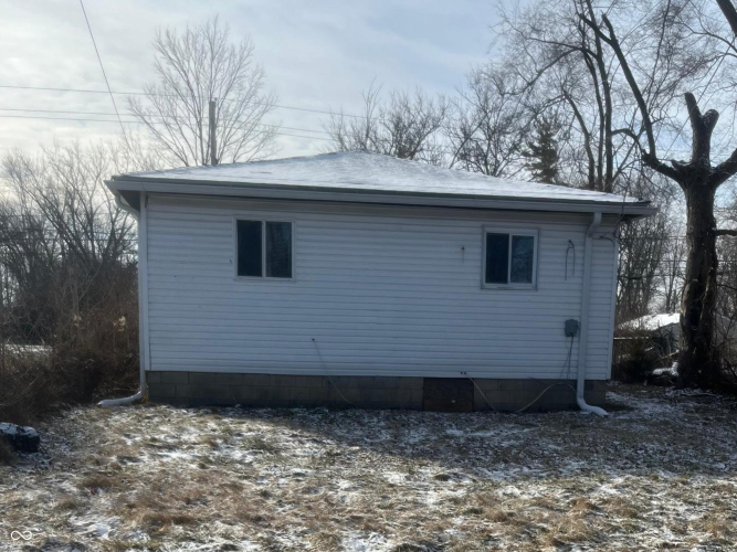 Listing Image 16