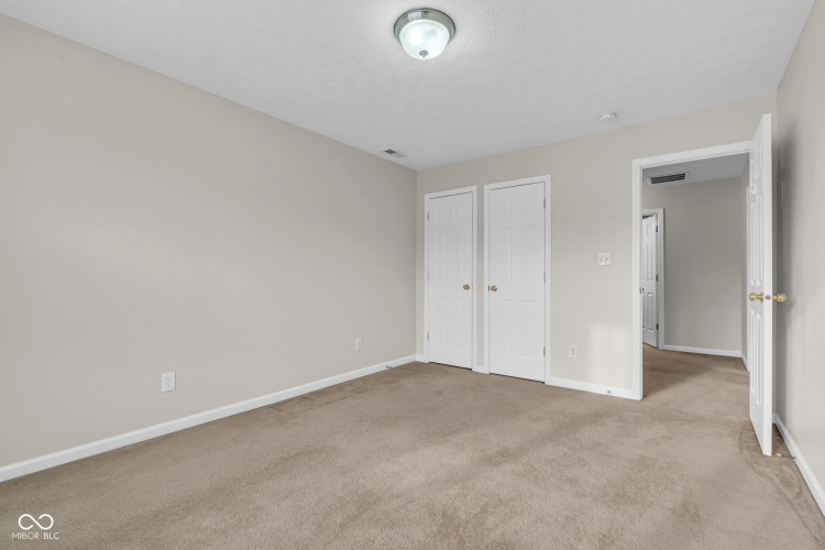Listing Image 41