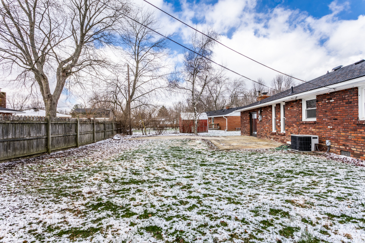 Listing Image 32