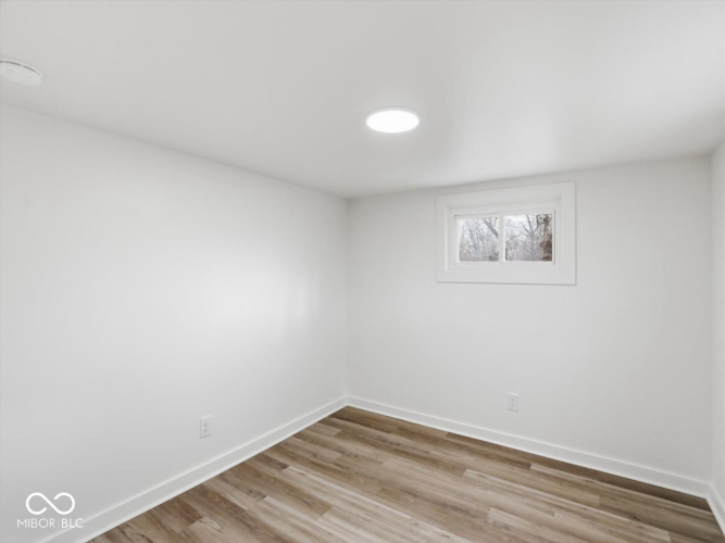 Listing Image 39