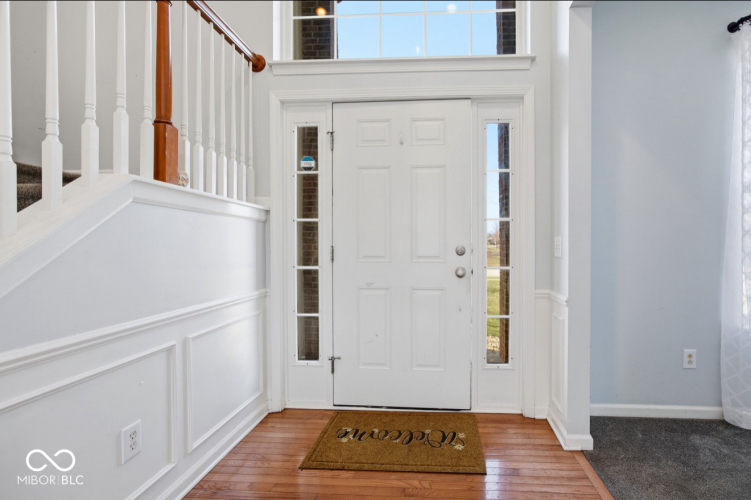 Listing Image 5