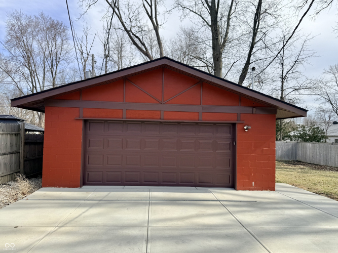 Listing Image 19